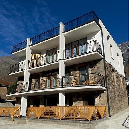 Mood Hotel Kazbegi Exterior foto